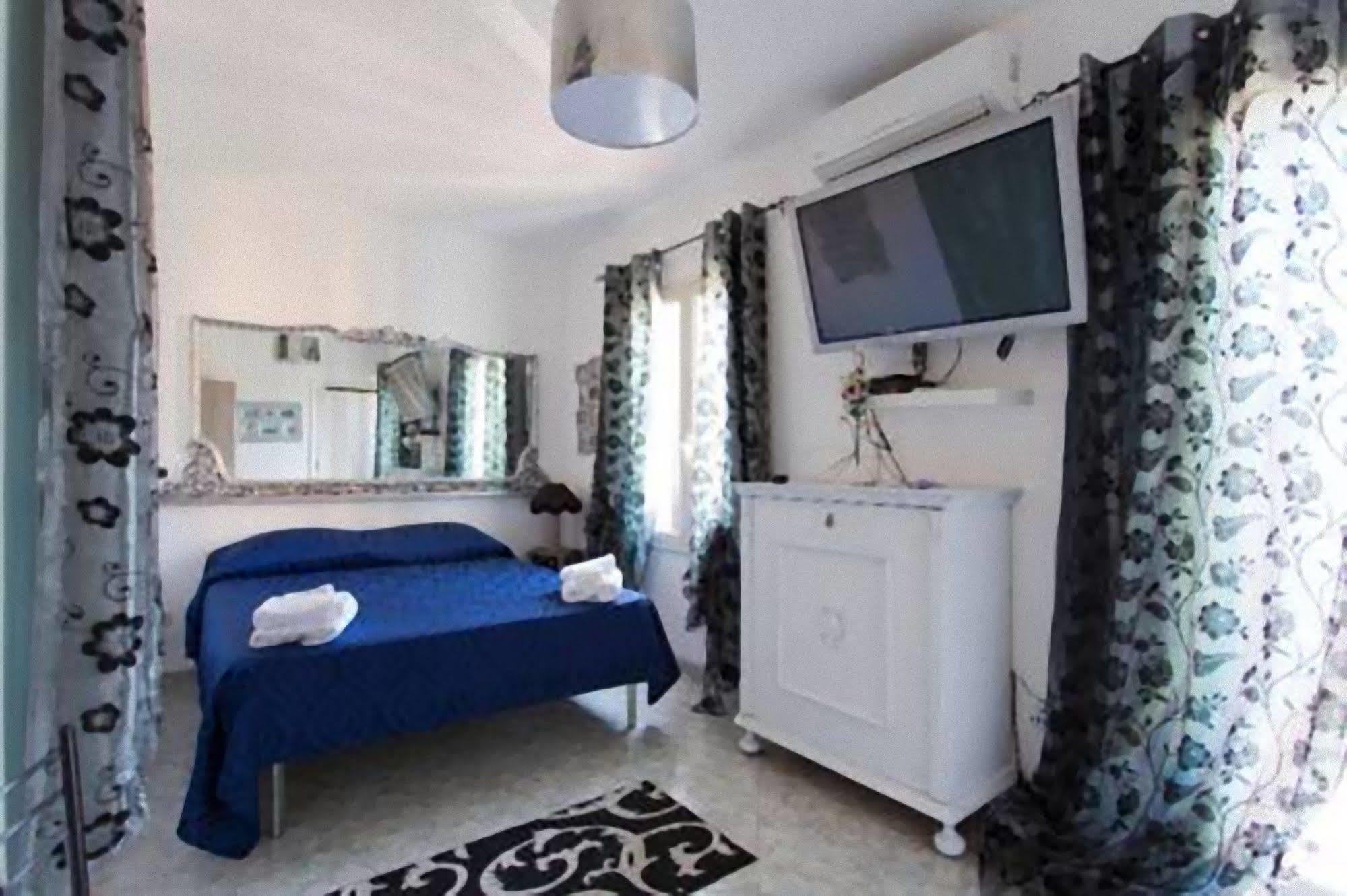 Palermo Centro Zoe Bed & Breakfast Exterior photo