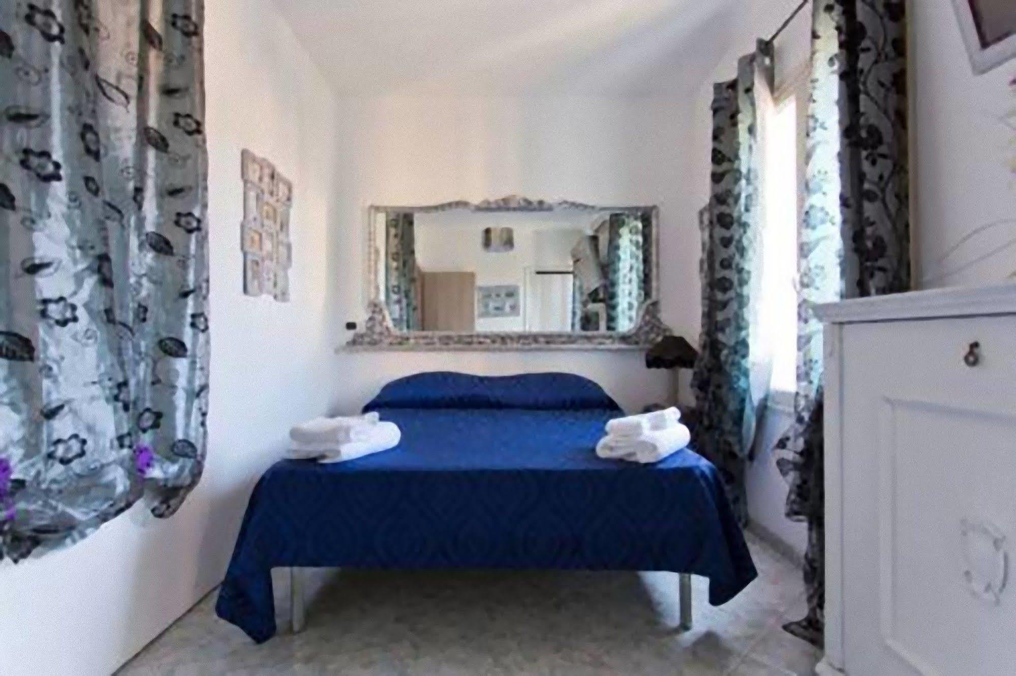 Palermo Centro Zoe Bed & Breakfast Exterior photo