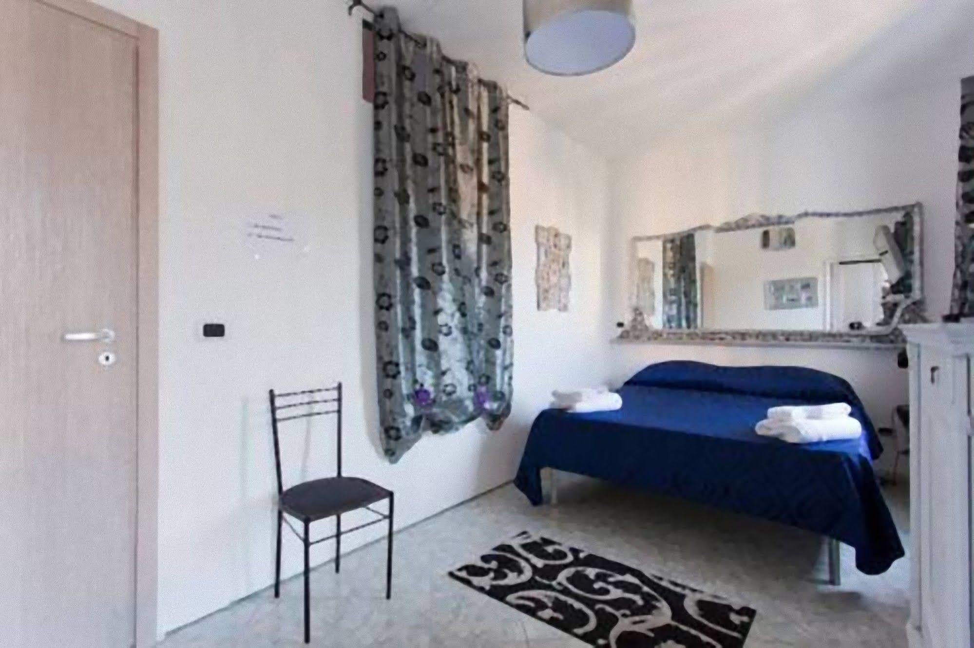 Palermo Centro Zoe Bed & Breakfast Exterior photo